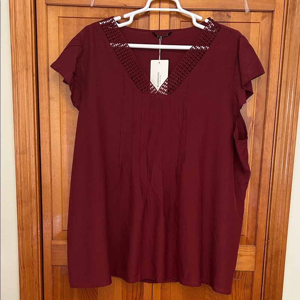 BloomChic Deep Red Crochet Blouse Plus 5X/28 NWT Short Sleeve Flowy Top